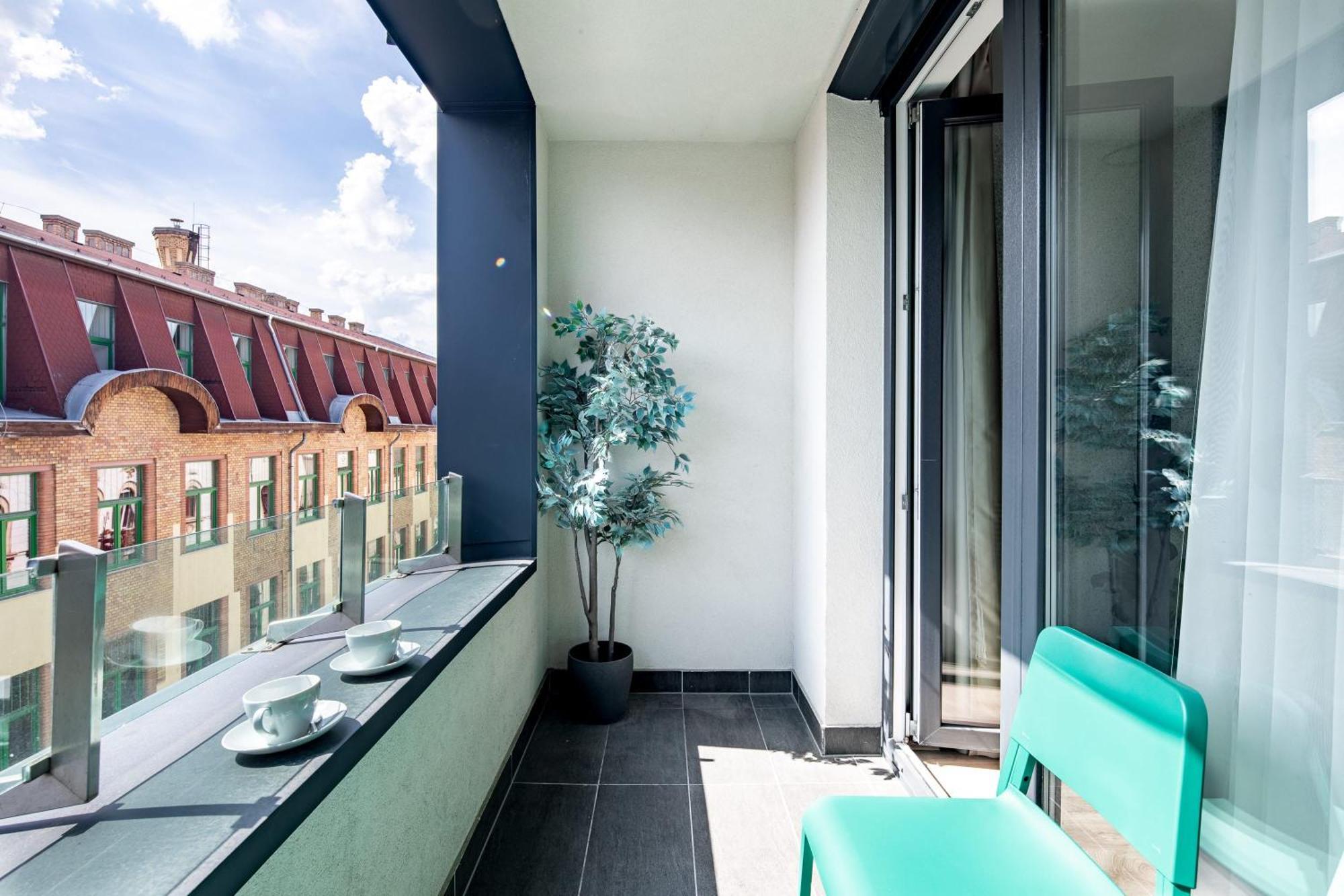 Apartment Very - Balcony - Free Parking Budapest